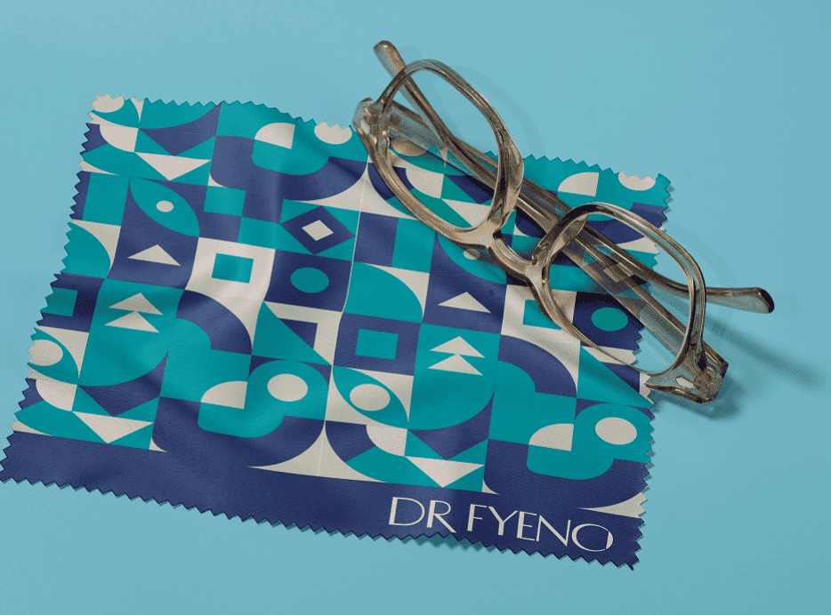 Clo logo with modern and sleek design featuring stylized letterforms.